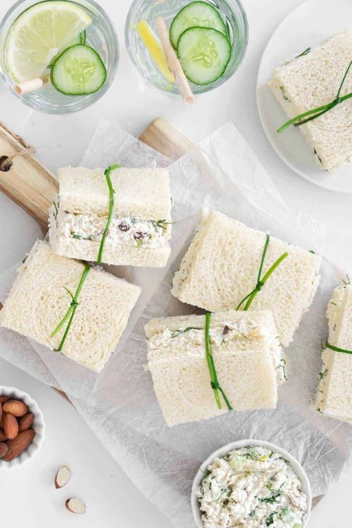 Lemon Herb Shredded Chicken Sandwich with Cucumber