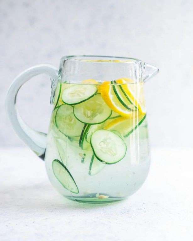 Lemon and Cucumber Detox Water