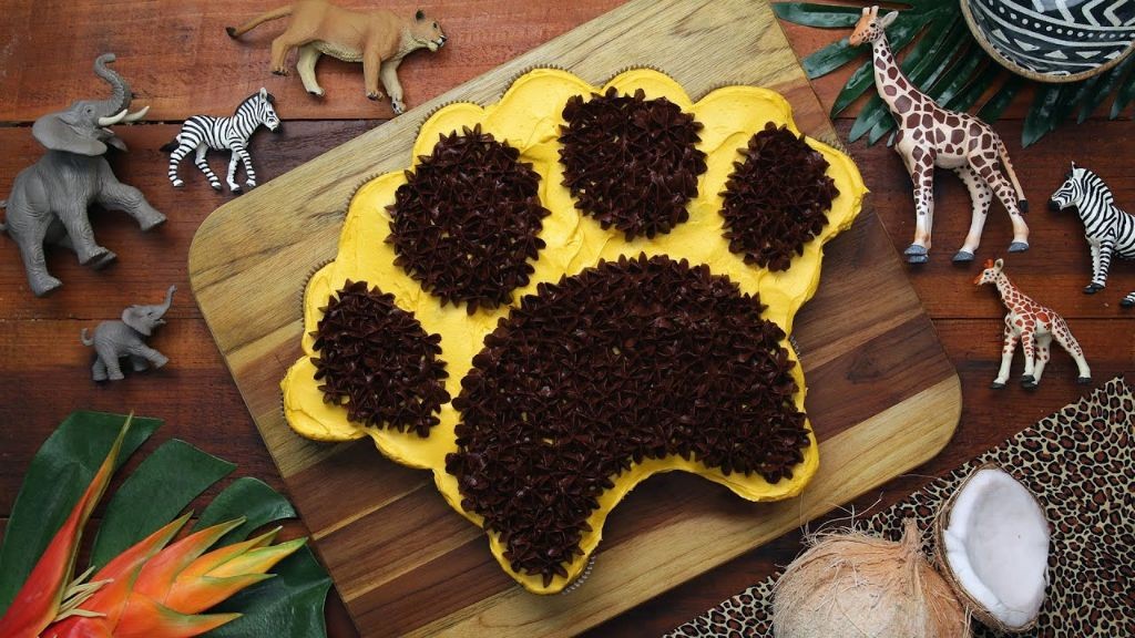 Lion King Paw Print Brownies