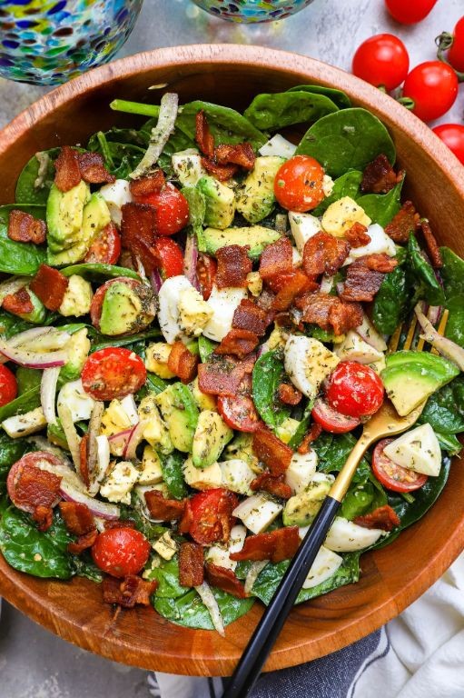 Loaded Spinach Salad with Bacon, Eggs, and Avocado