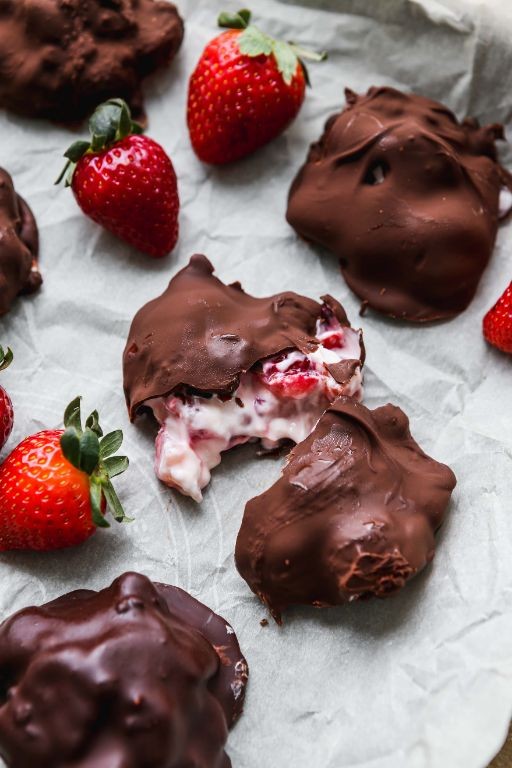 Low-Carb Chocolate Covered Strawberry Bites