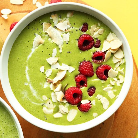 Matcha Green Tea Smoothie Bowl