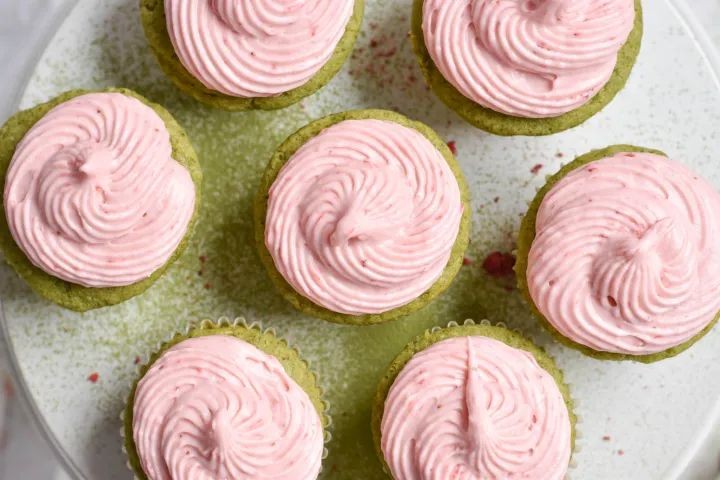 Matcha Pink Swirl Frosting
