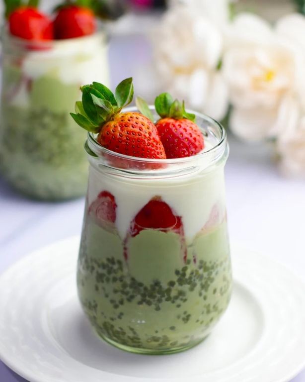 Matcha Yogurt Parfait