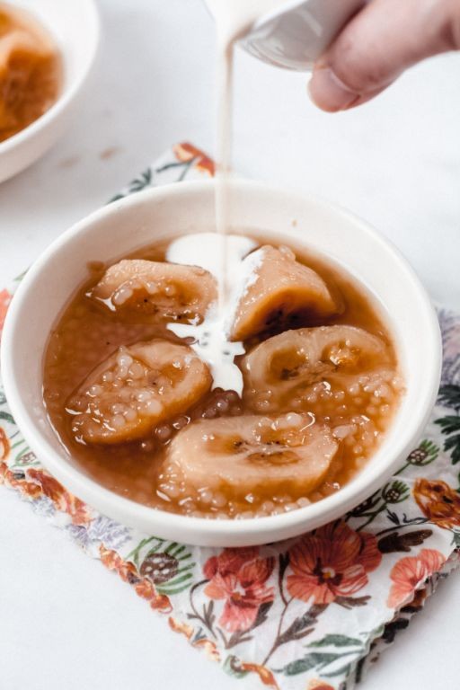 Minatamis na Saging (Sweetened Bananas)