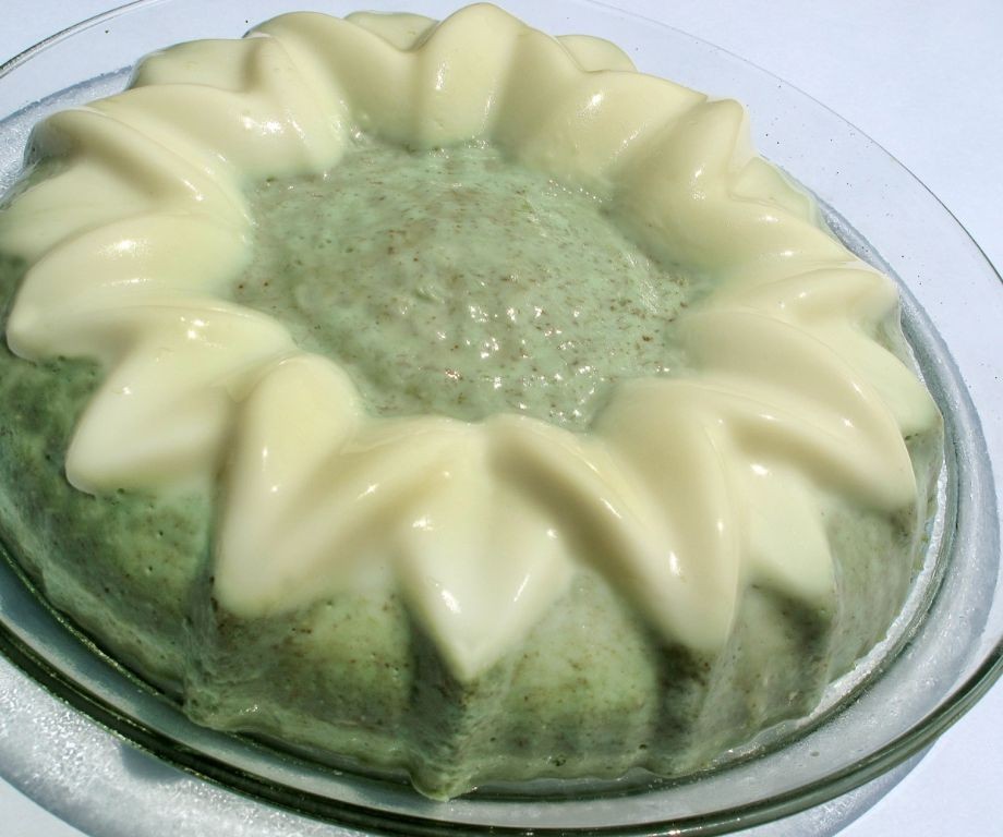 Mint Chocolate Chip Jello Dessert