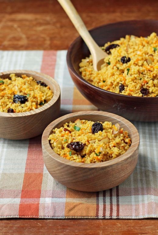 Moroccan Couscous with Raisins and Almonds