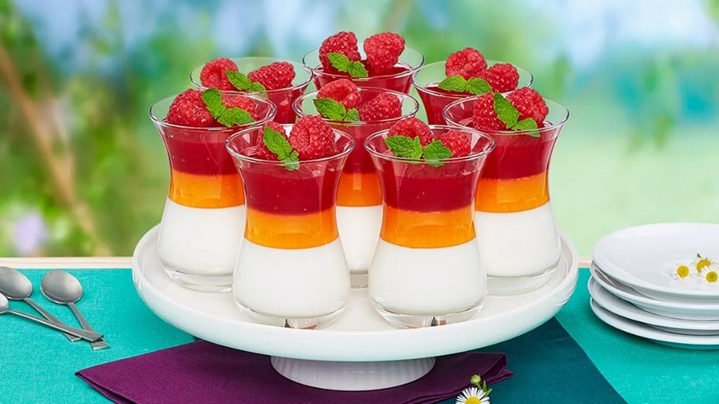 Peach Melba Jello Cups