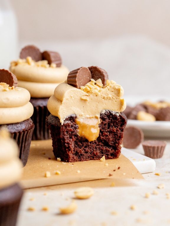 Peanut Butter Chocolate Steamed Cupcakes