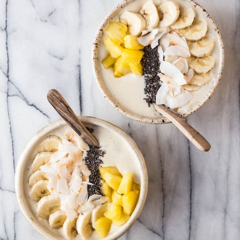 Pineberry and Coconut Smoothie Bowl