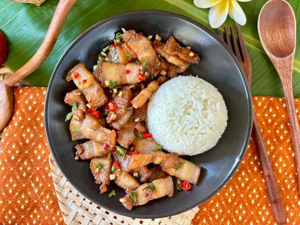 Pork Belly Stir-Fry with Garlic and Chili