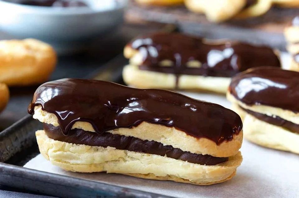 Rich Chocolate Éclairs