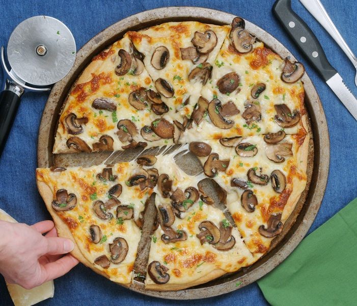 Roasted Garlic and Mushroom Pizza
