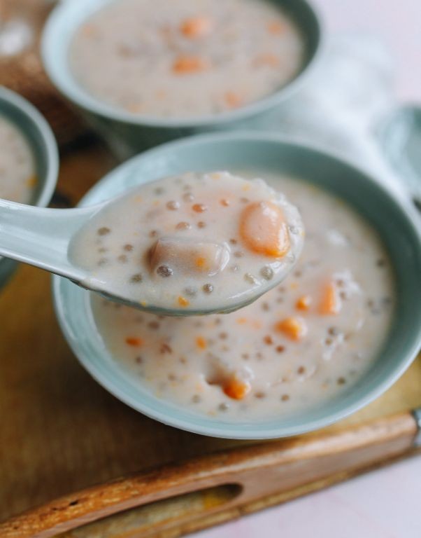 Sago Pearl Soup with Chicken and Mushrooms