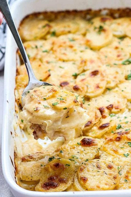 Scalloped Potatoes with Roasted Garlic