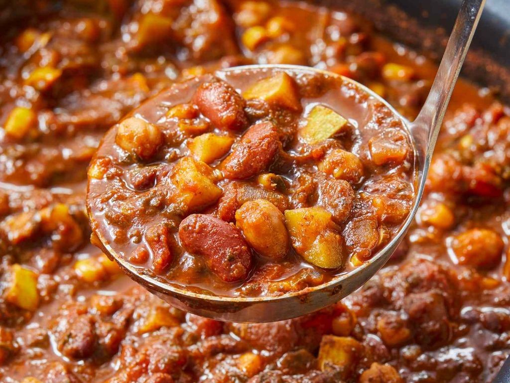 Slow Cooker Vegetarian Chili with Beans