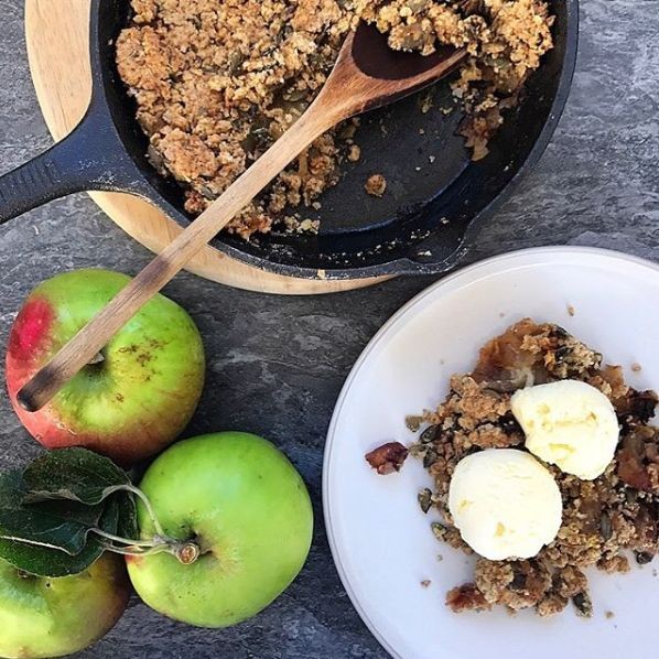 Spiced Date and Apple Crumble