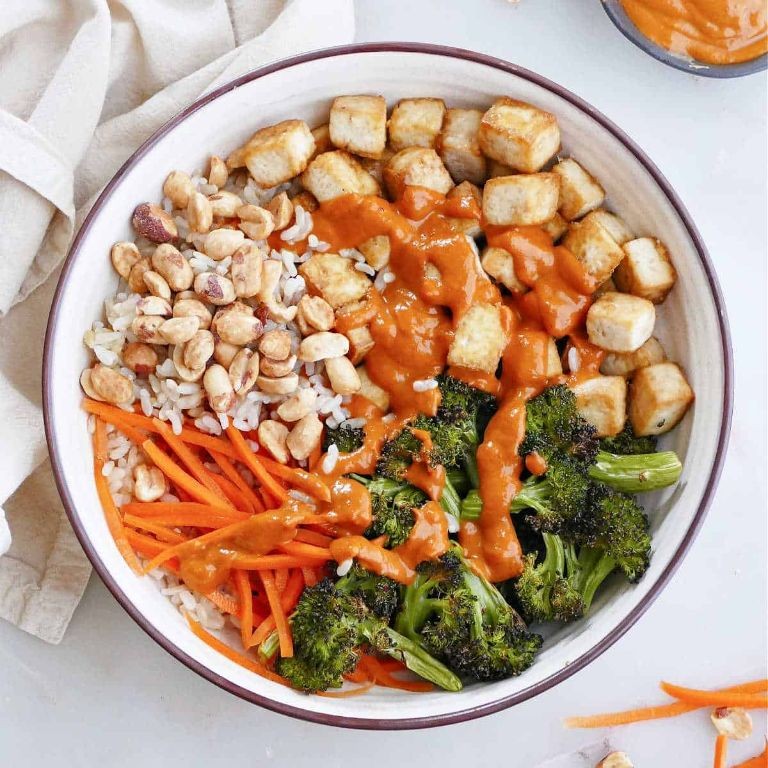 Spicy Peanut Tofu Buddha Bowl