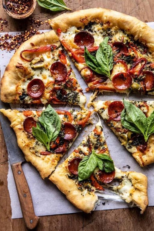 Spinach and Feta Stuffed Crust Pizza