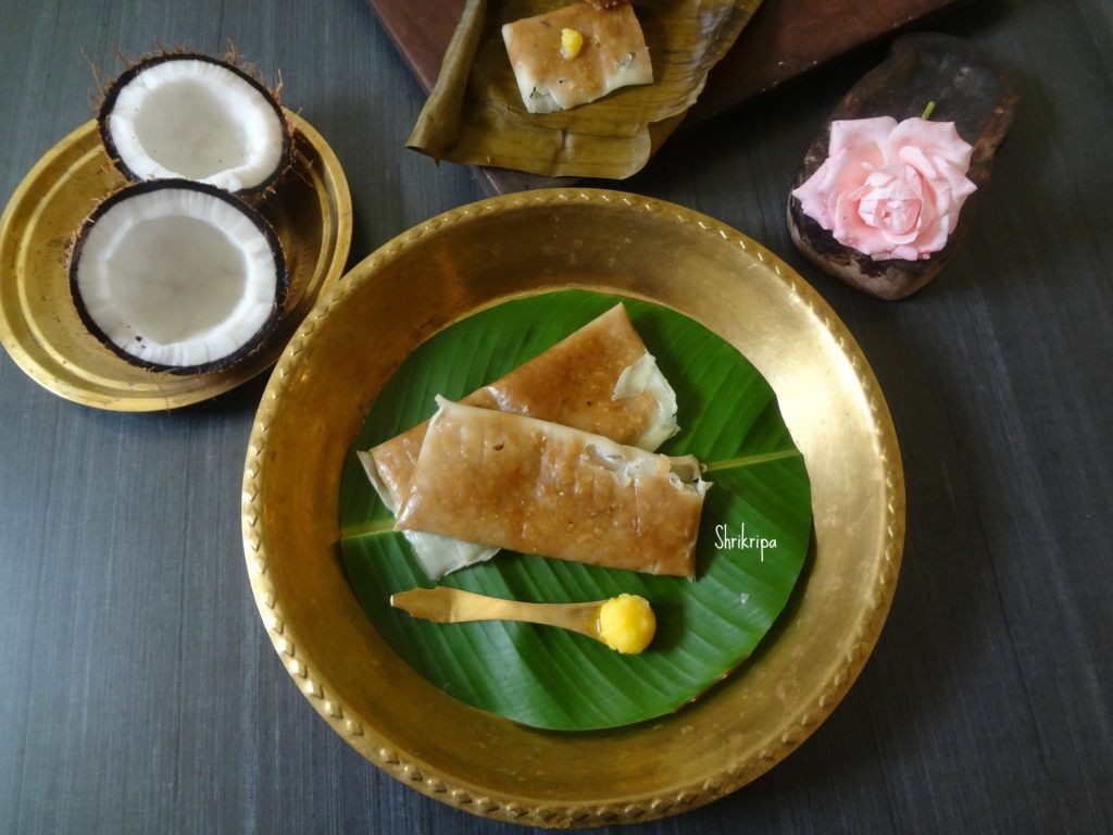 Steamed Rice Kadubu with Coconut Filling