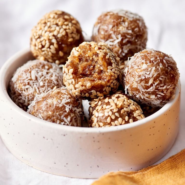 Tahini and Date Energy Balls