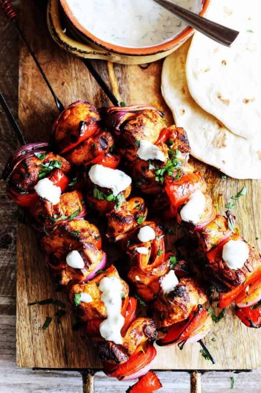 Turkish Chicken Kebabs with Garlic Yogurt Sauce