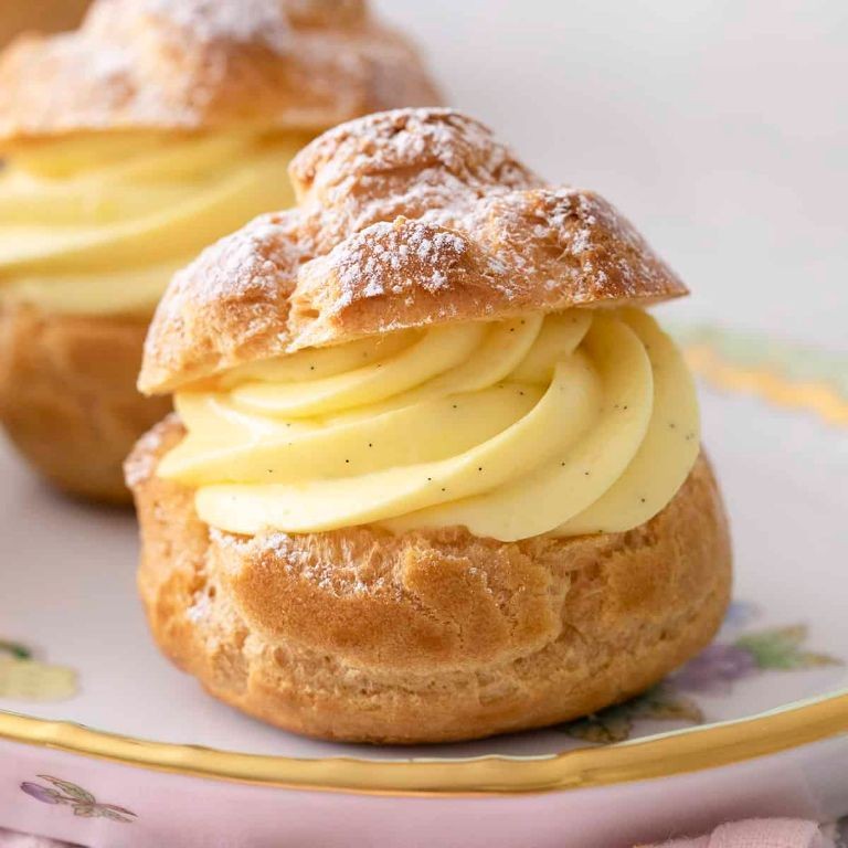 Vanilla Cream Puffs