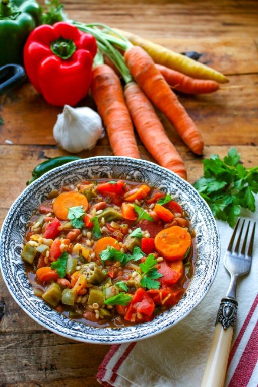 Vegetarian Jambalaya with Okra and Bell Peppers