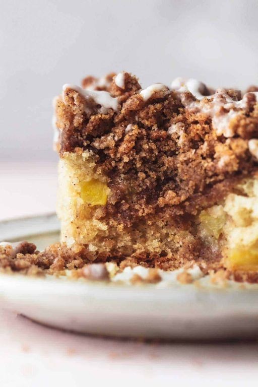 Warm Apple Cinnamon Coffee Cake
