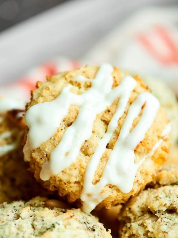 White Chocolate Chip Coconut Scones