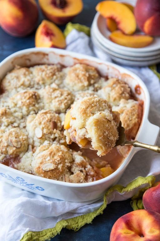 White Peach Cobbler with Almond Crumble