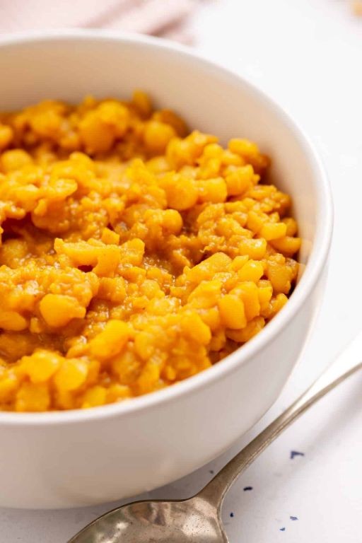 Ye’ater Kik Alicha (Mild Split Pea Stew)