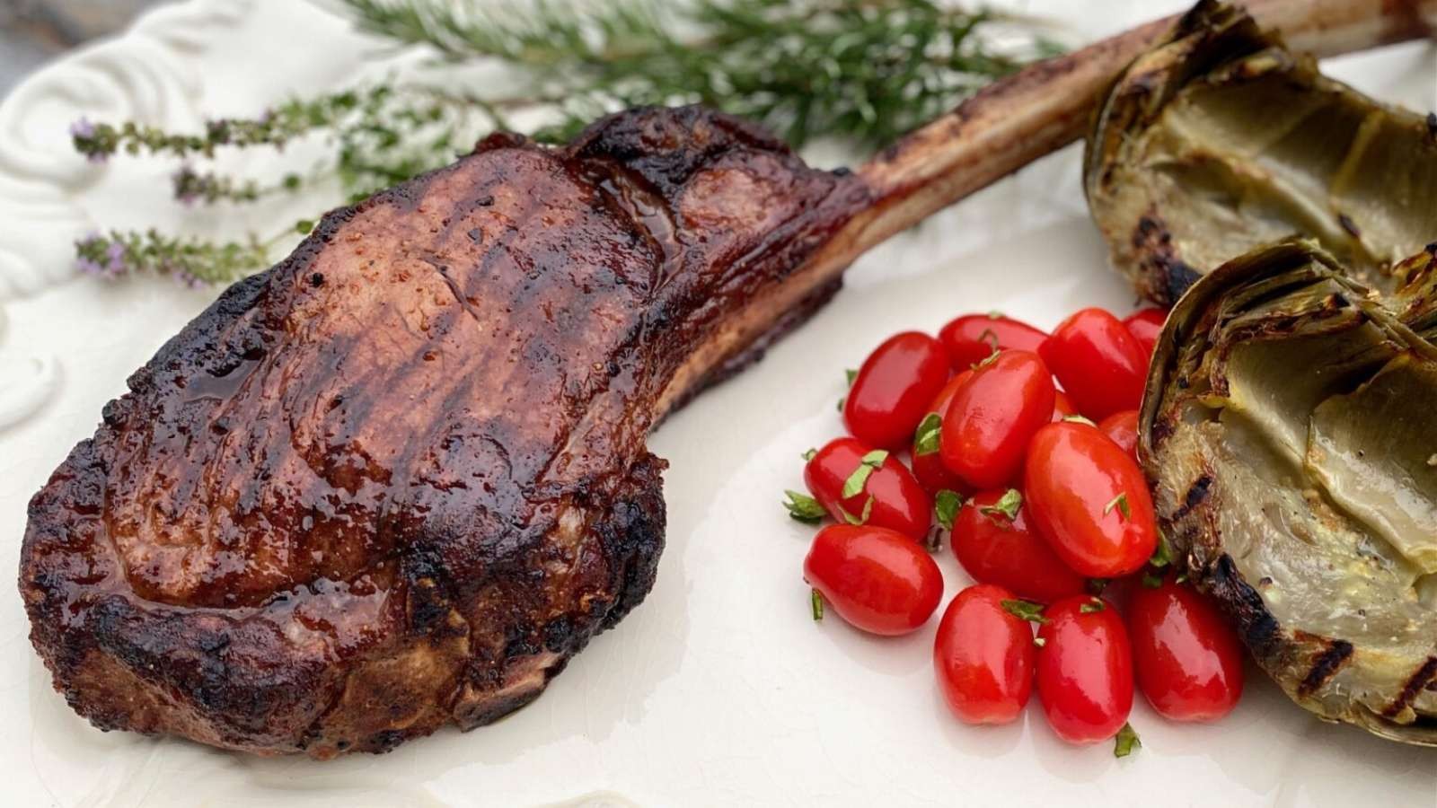 Tomahawk Steak