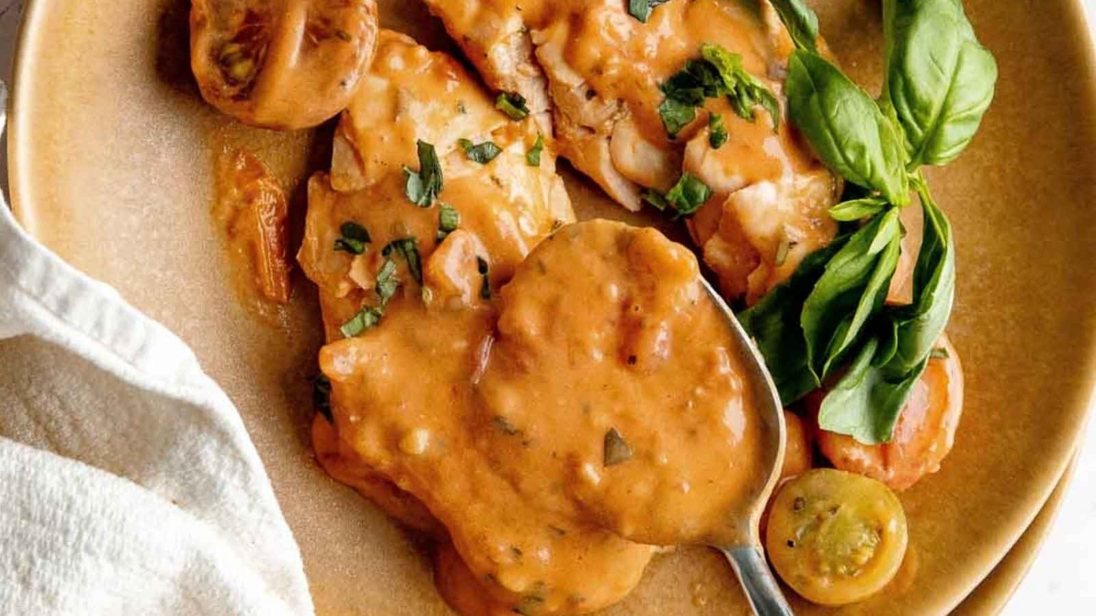 Slow Cooker Creamy Tomato Basic Chicken