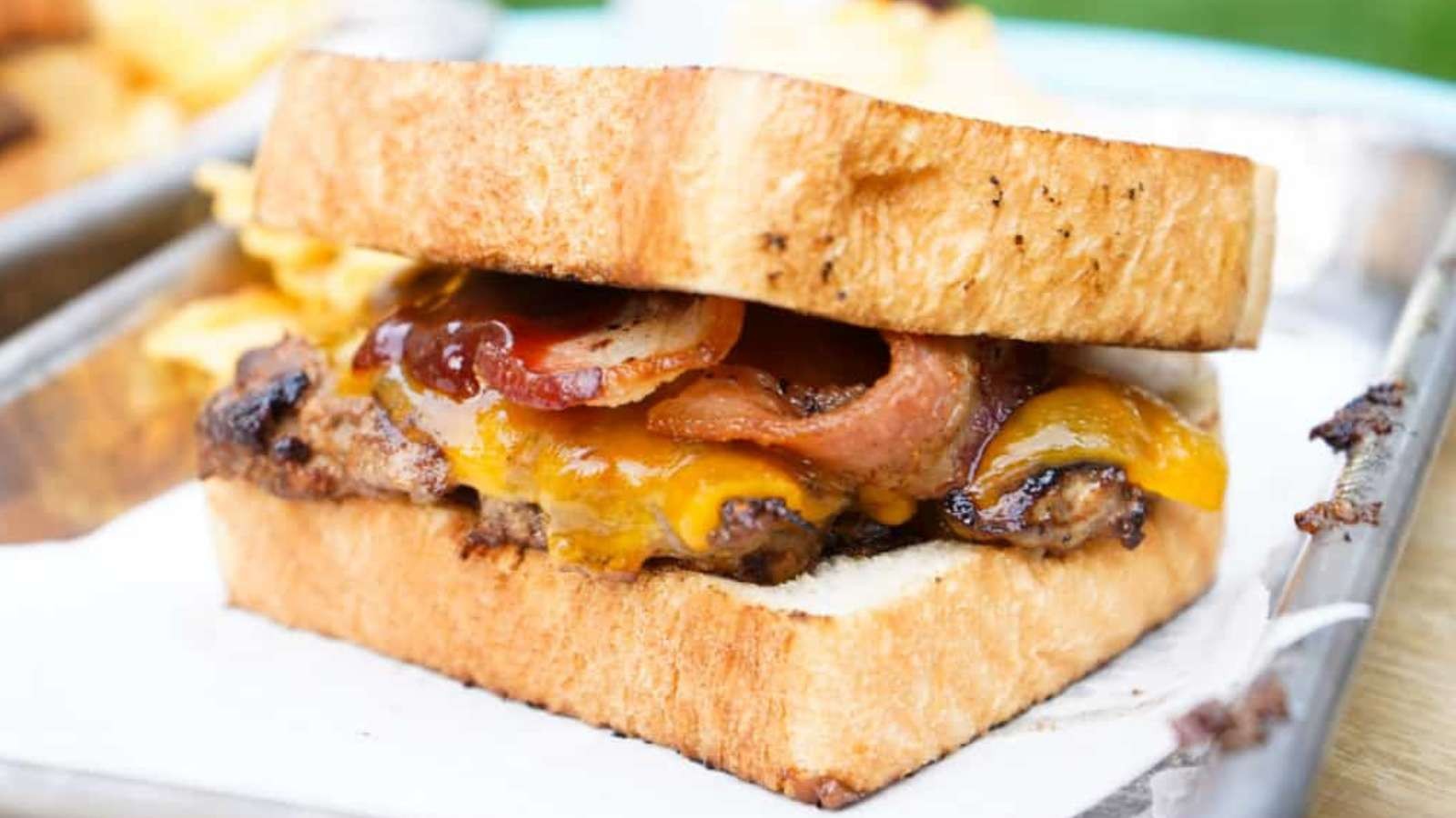 BBQ Texas Toast Blackstone Smash Burgers