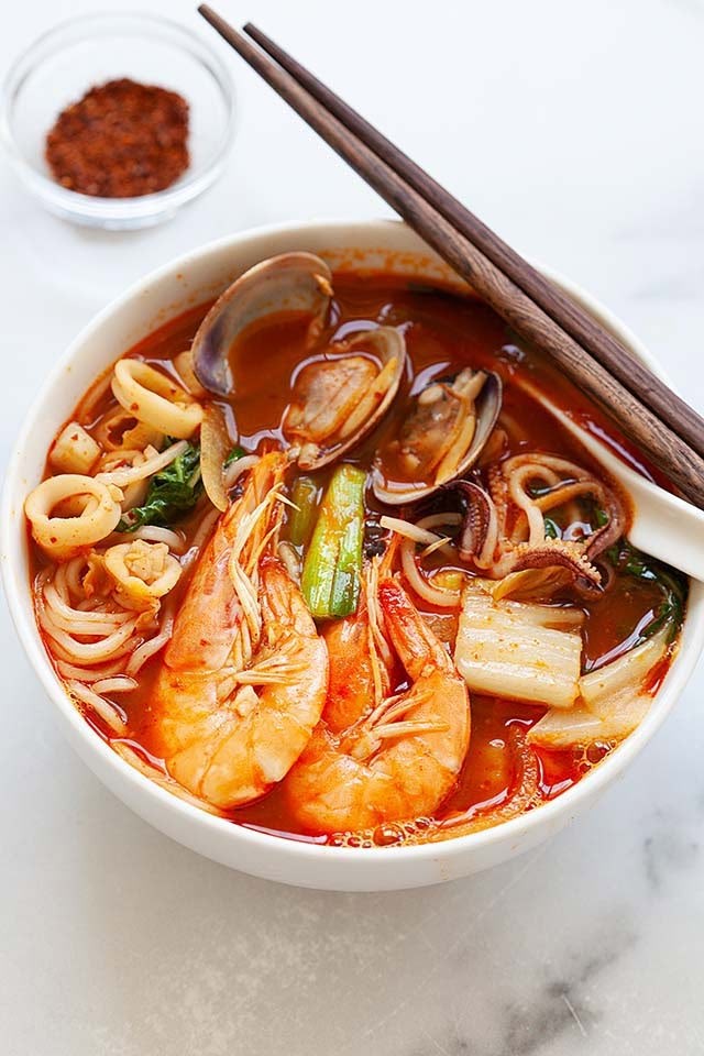 Jjamppong – Seafood Noodle Soup