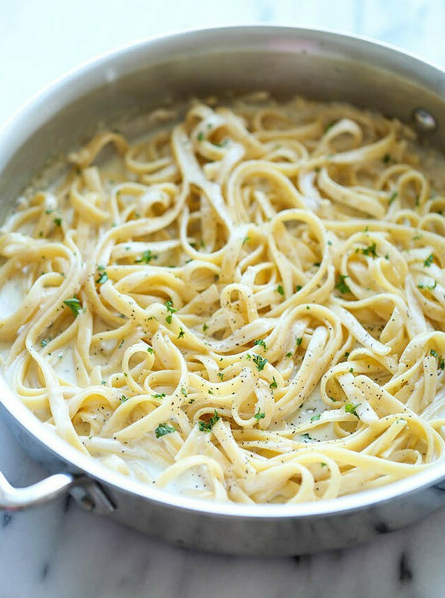 One Pot Garlic Parmesan Pasta