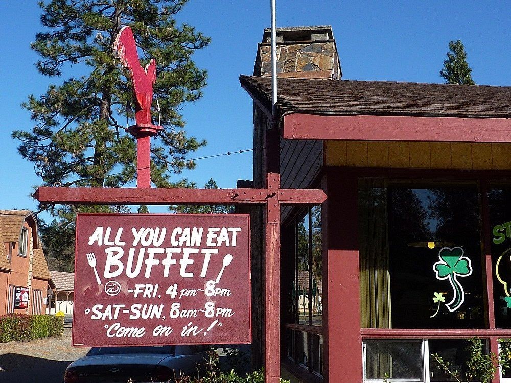 Cozy Diner Bar and Grill