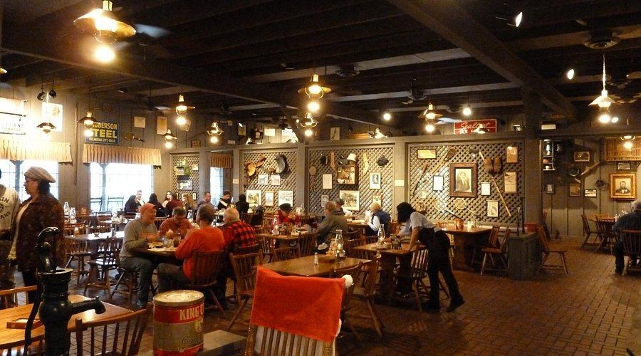 Cracker Barrel Old Country Store