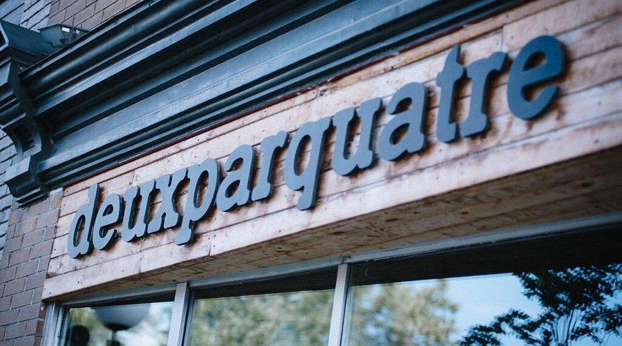 Deuxparquatre, Pub Brut