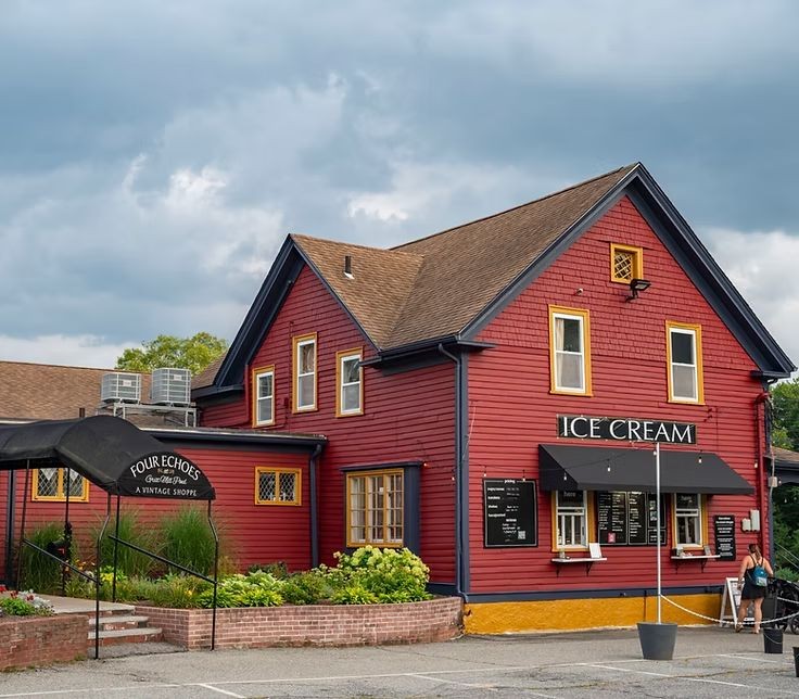 Four Echoes Ice Cream Shoppe