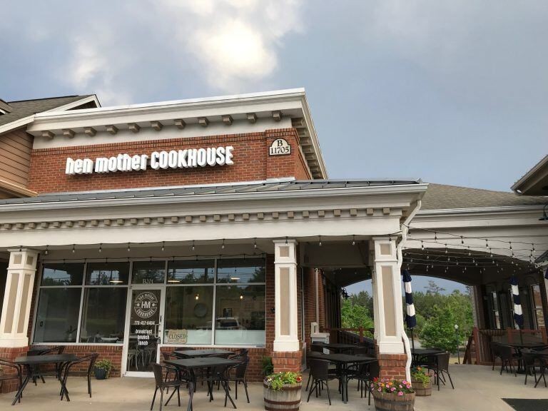 Hen Mother Cookhouse - Johns Creek