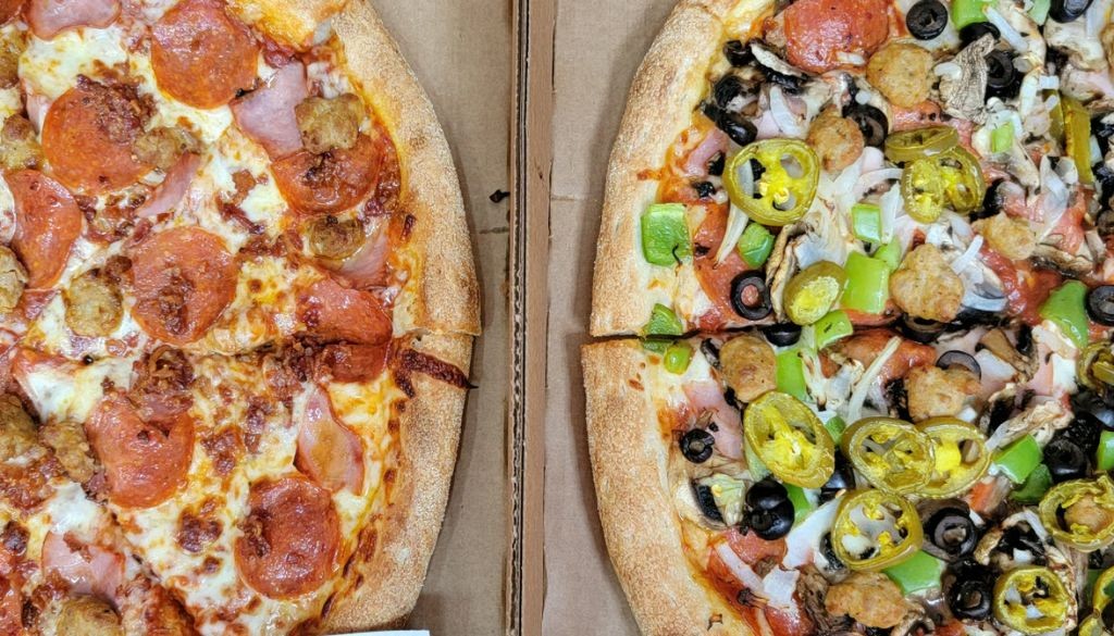 Jalapeños Pizza & Wings