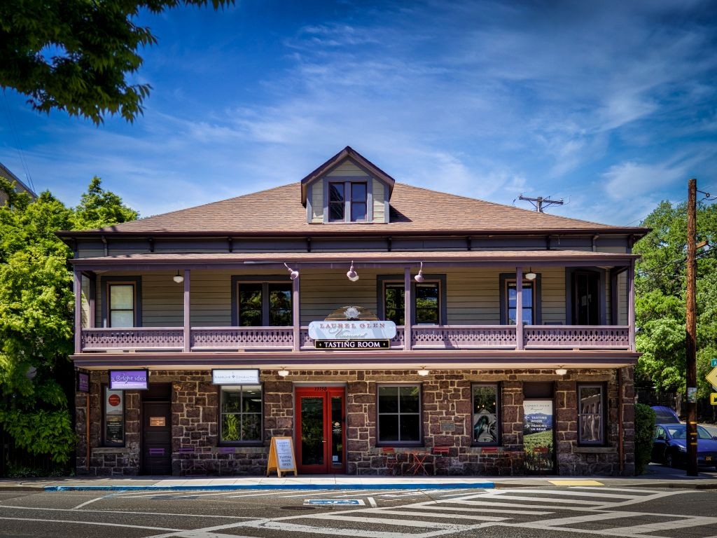 Laurel Glen Vineyard