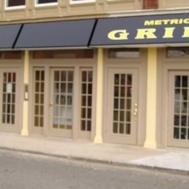 Metric Bar & Grill