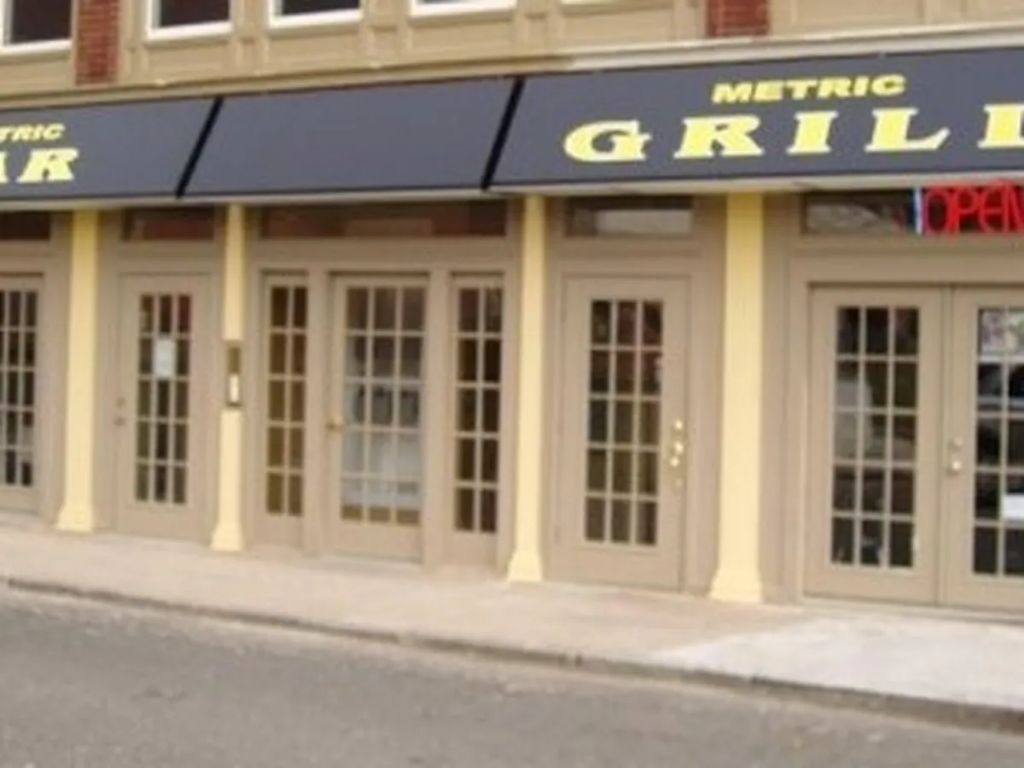 Metric Bar & Grill