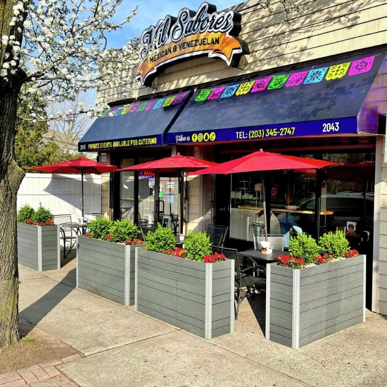 Mil Sabores Restaurant & Bar