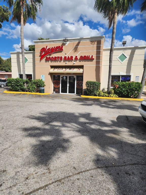 Players Sports Bar & Grill