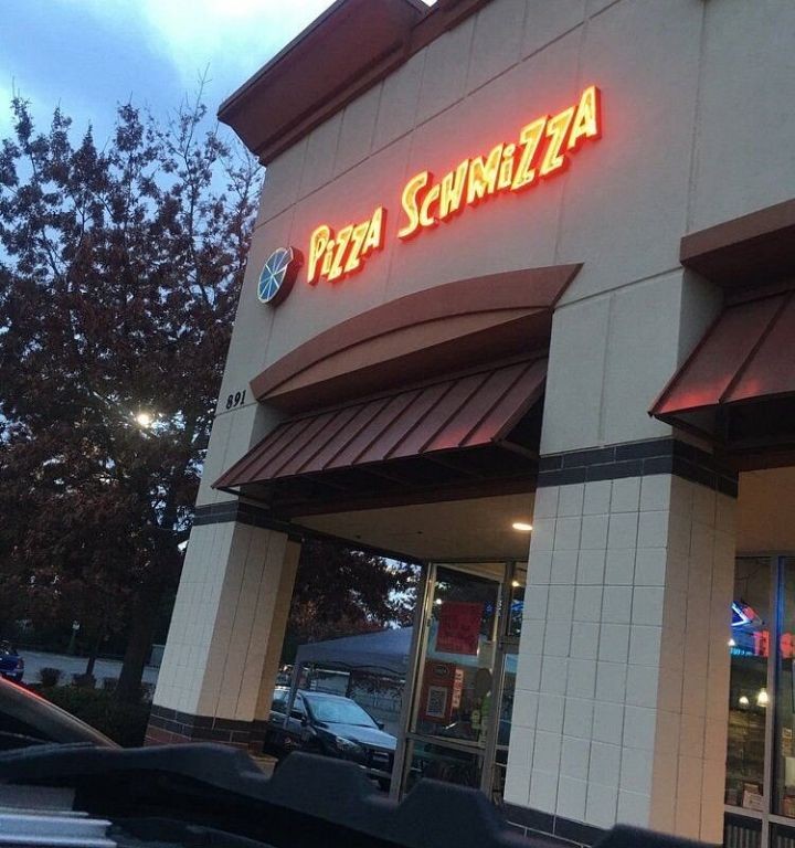 Schmizza Pub & Grub