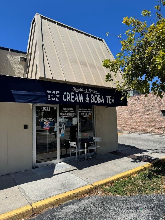 Sprinkles & Scoops Ice Cream & Boba Tea